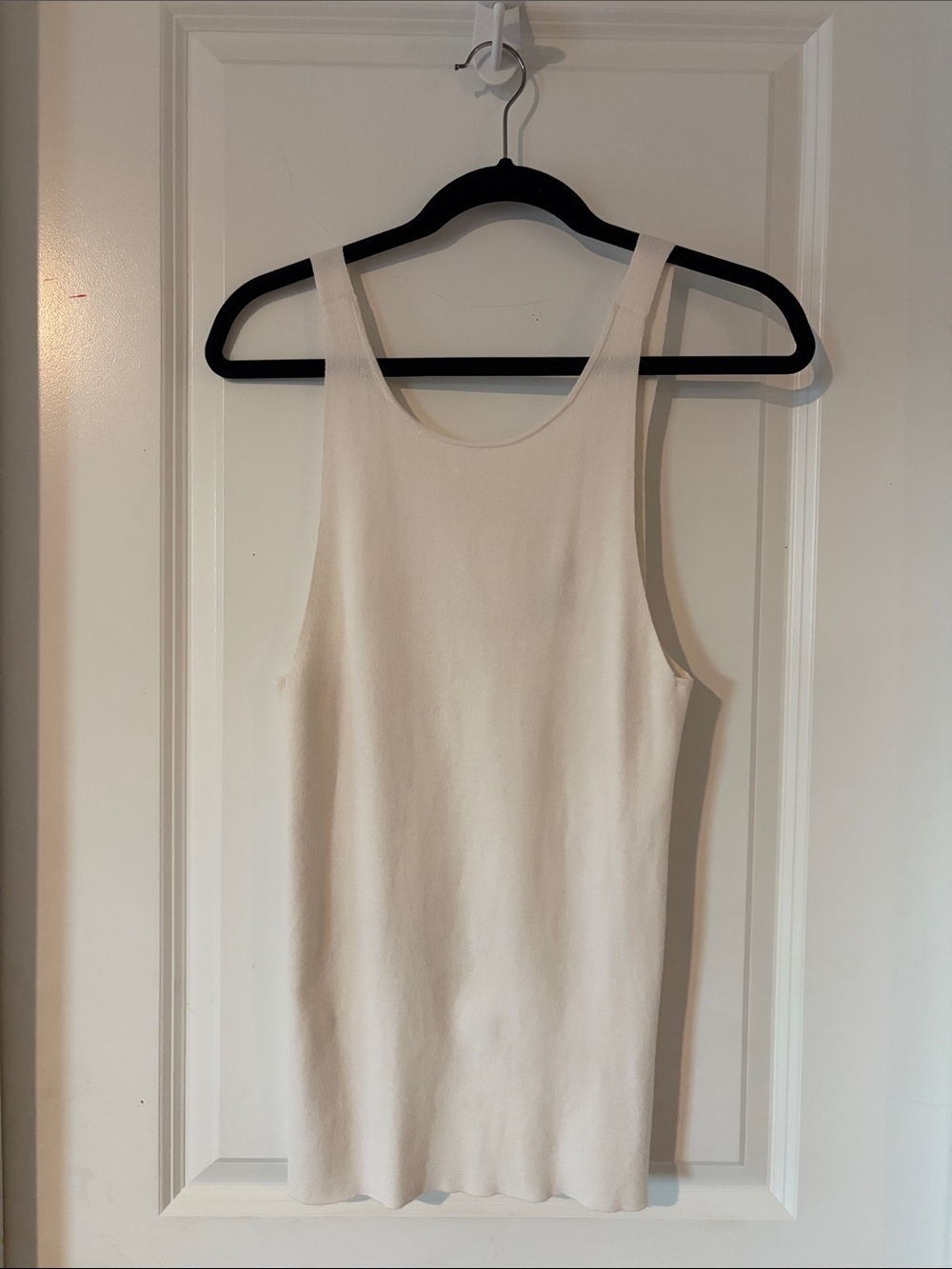 Banana Republic Cream Scoop Neck Tank